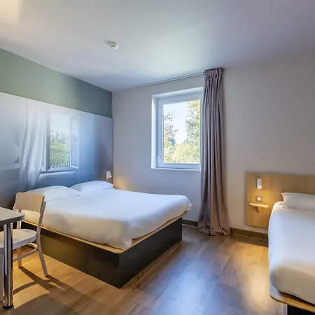 Hotell Bordeaux 2*